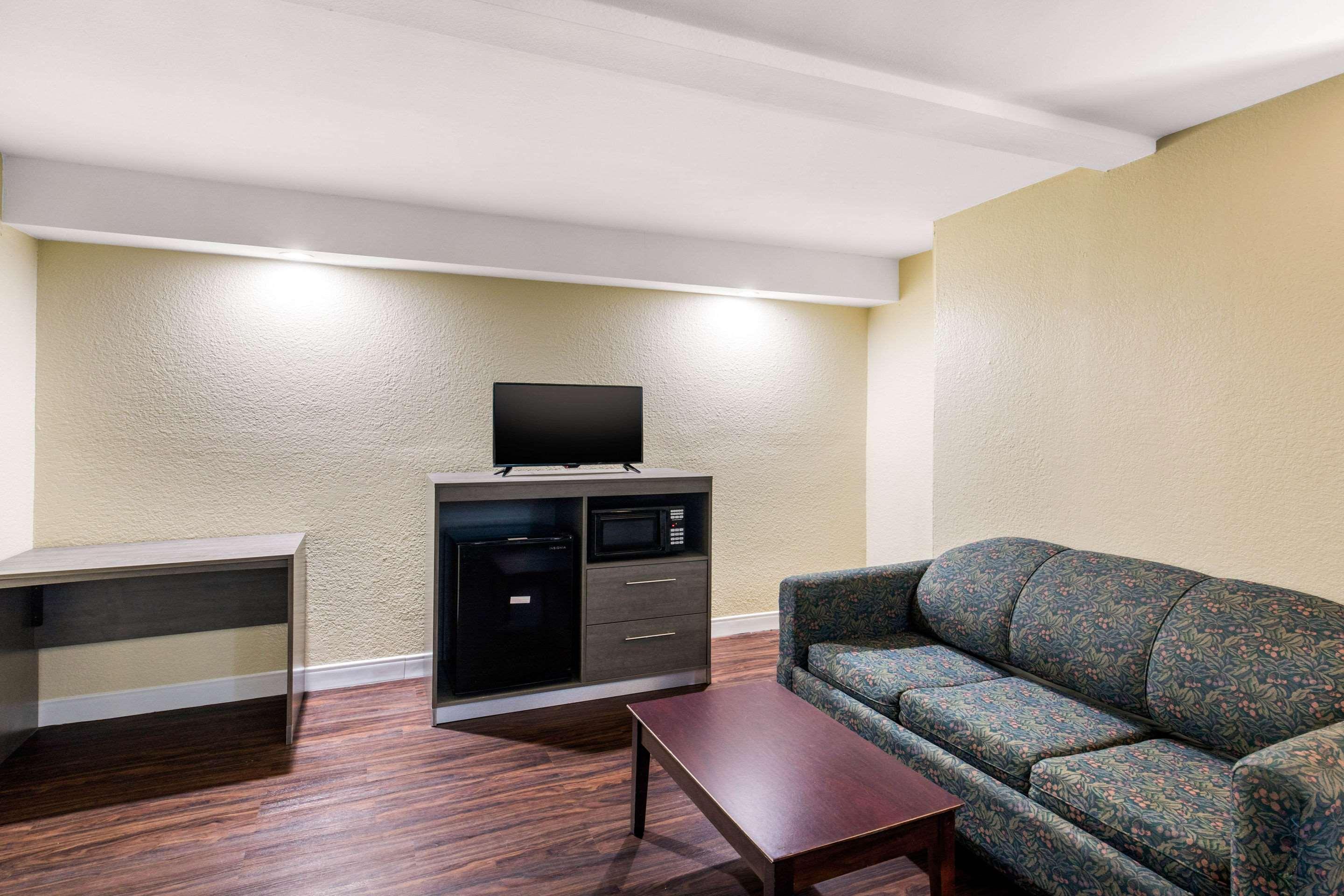 Quality Inn & Suites Richardson-Dallas Екстер'єр фото